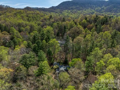 18 Thousand Oaks Boulevard Fairview NC 28730