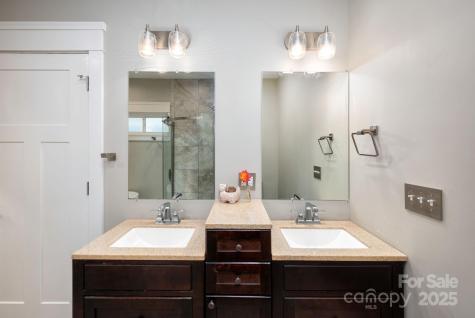 89 Galax Avenue Asheville NC 28806