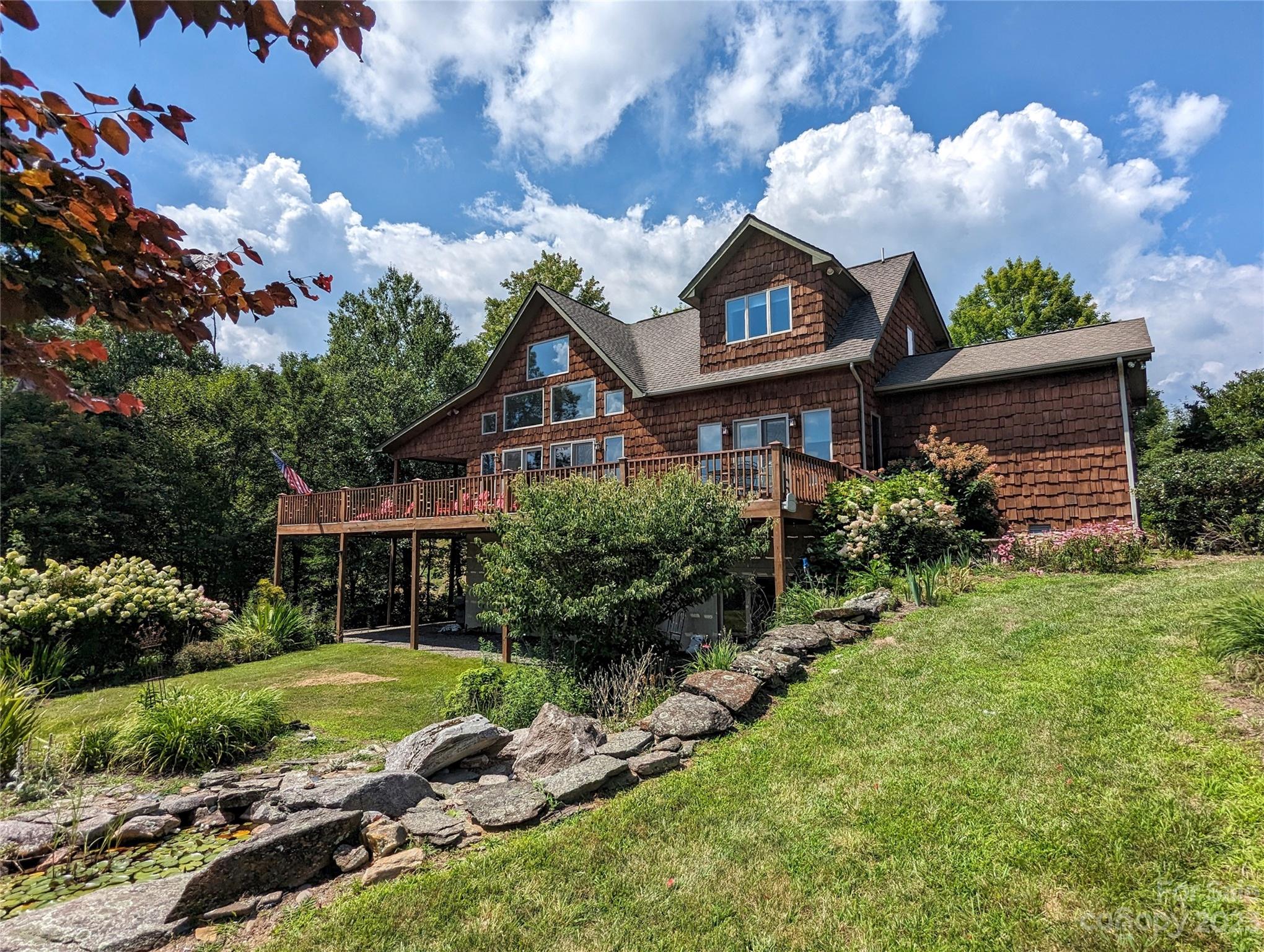 3303 Double Island Road Green Mountain NC 28740