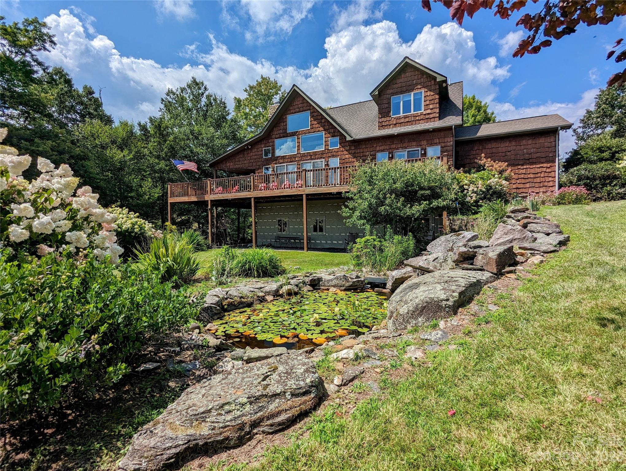 3303 Double Island Road Green Mountain NC 28740