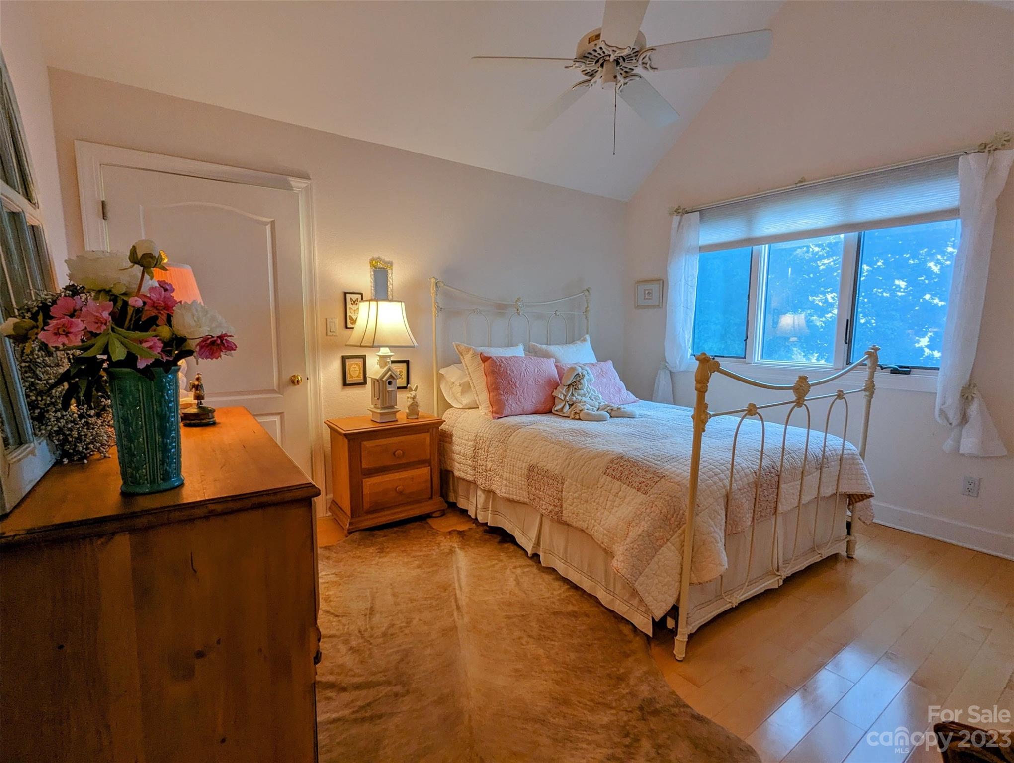 3303 Double Island Road Green Mountain NC 28740