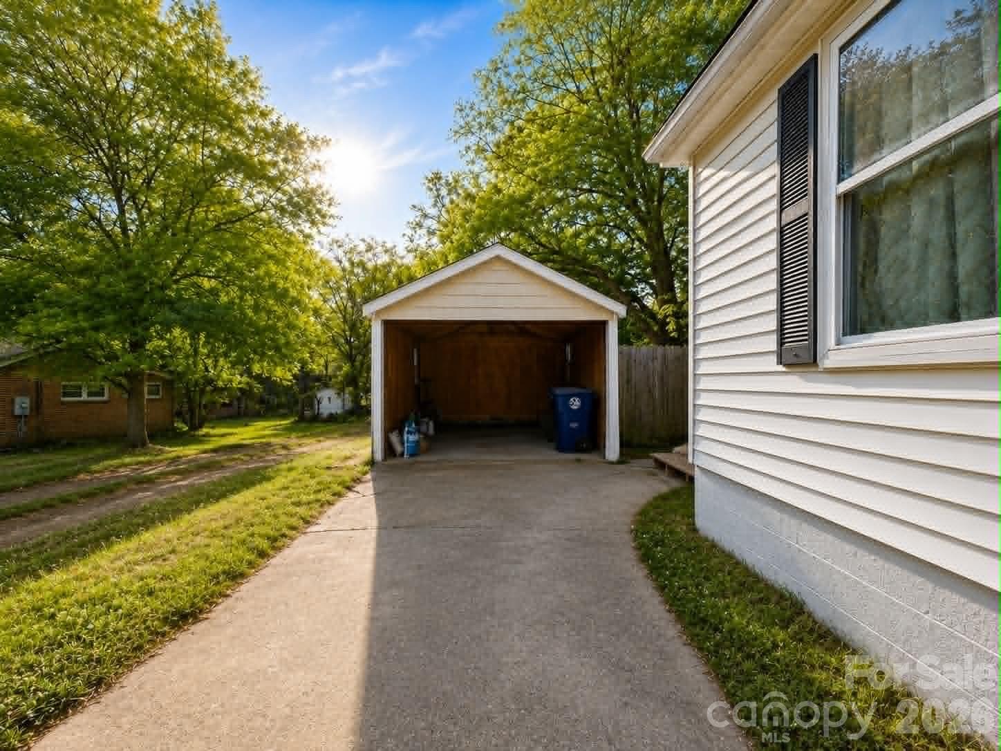 383 E Catawba Avenue Mooresville NC 28115