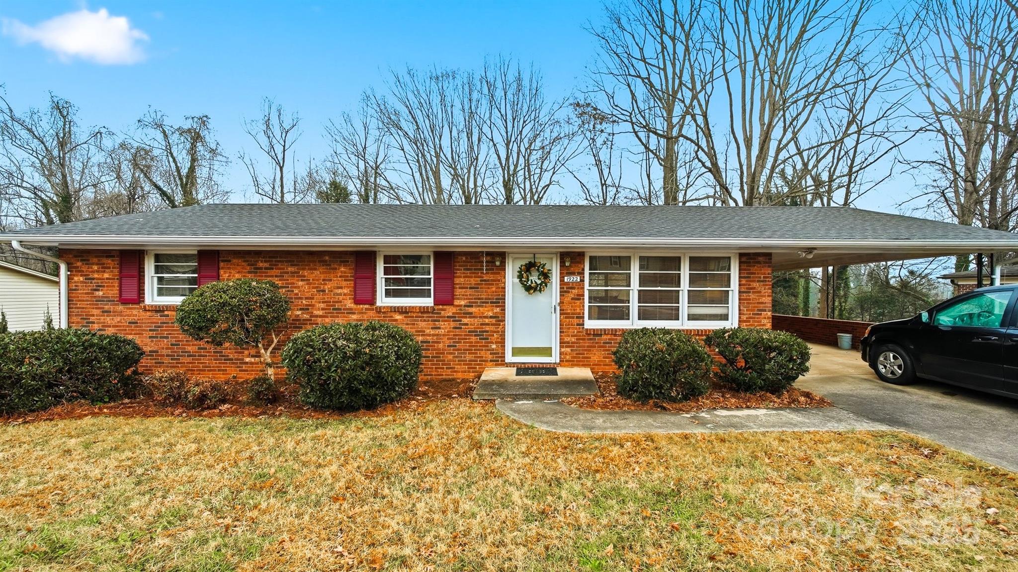 1922 30th Street NE Hickory NC 28601