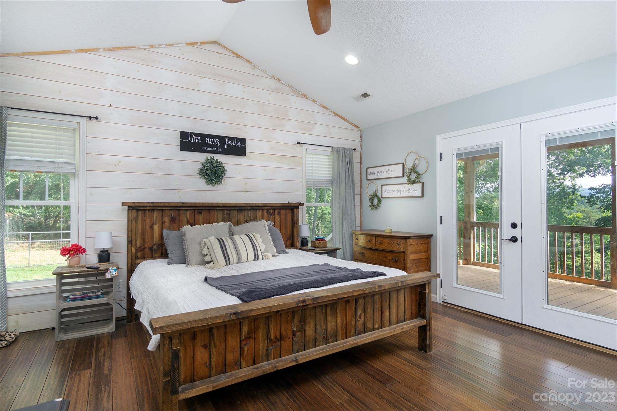 3679 Bull Creek Road Marshall NC 28753