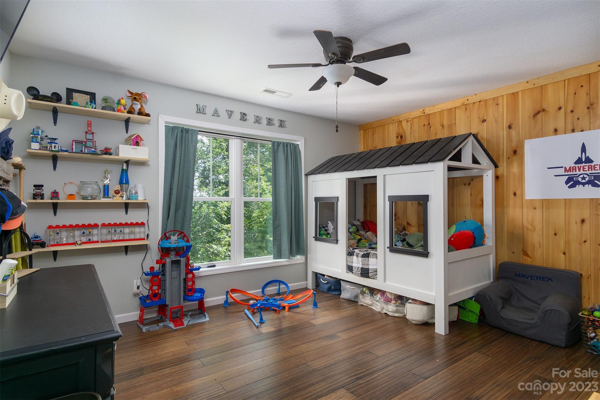 3679 Bull Creek Road Marshall NC 28753