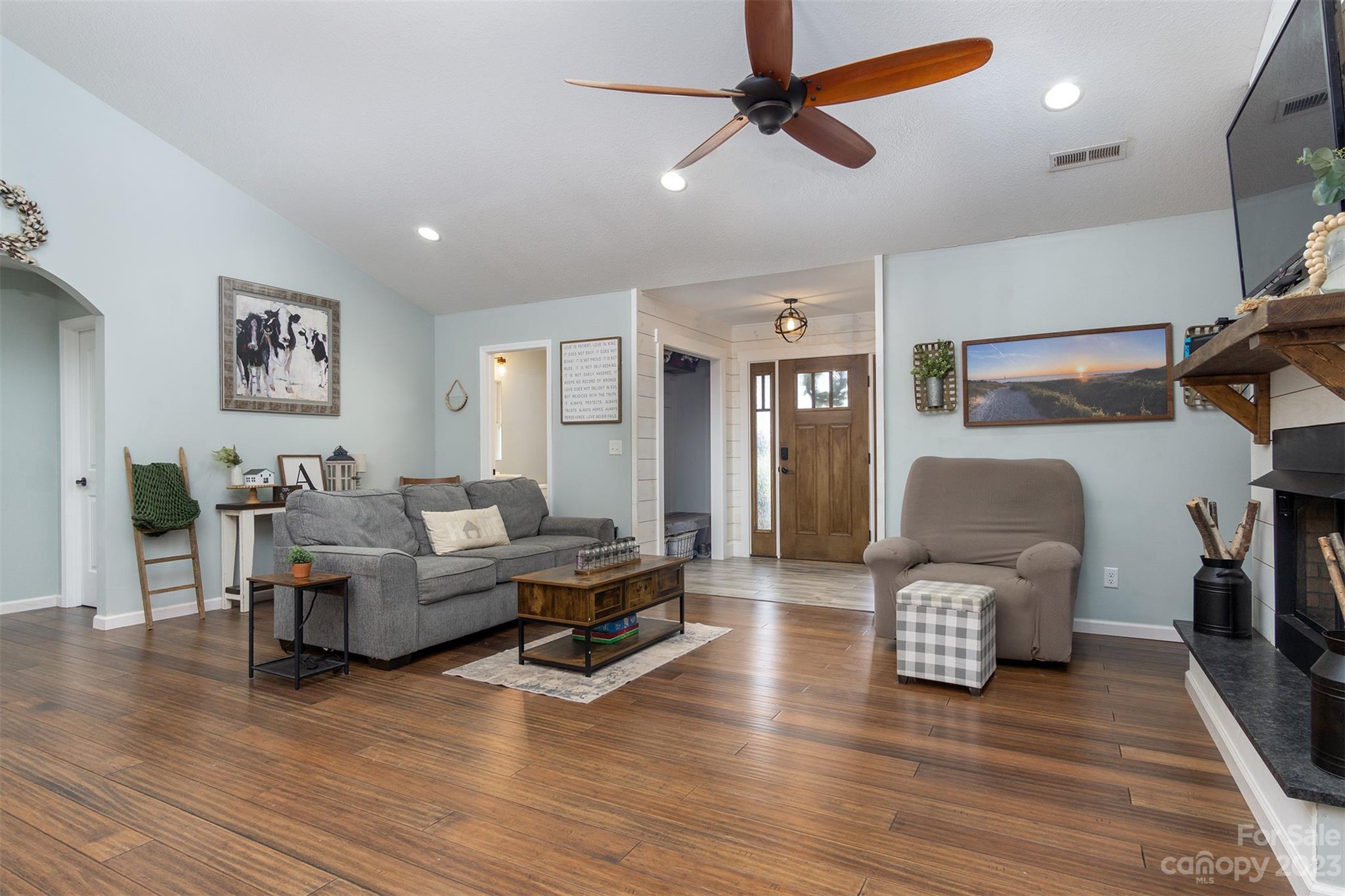 3679 Bull Creek Road Marshall NC 28753