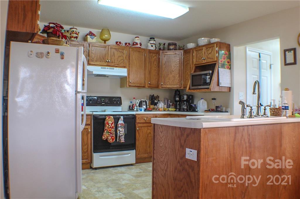 63 Lower Glady Fork Road Candler NC 28715