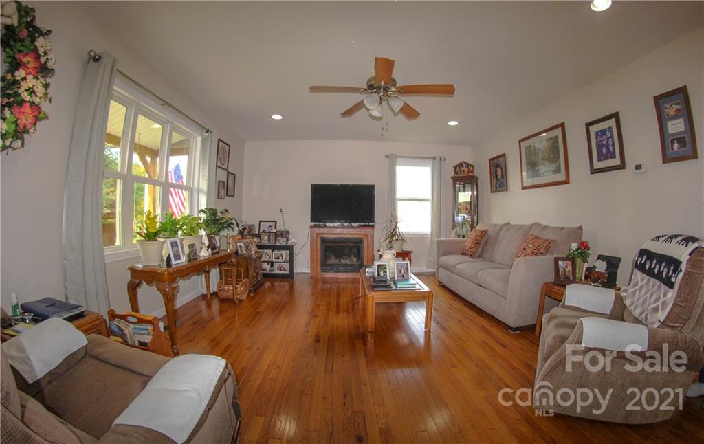 63 Lower Glady Fork Road Candler NC 28715