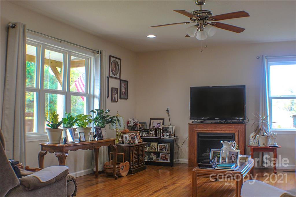 63 Lower Glady Fork Road Candler NC 28715
