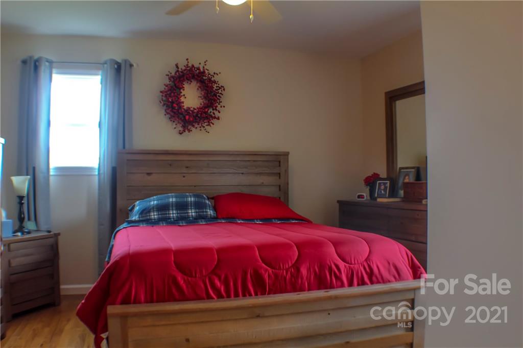 63 Lower Glady Fork Road Candler NC 28715