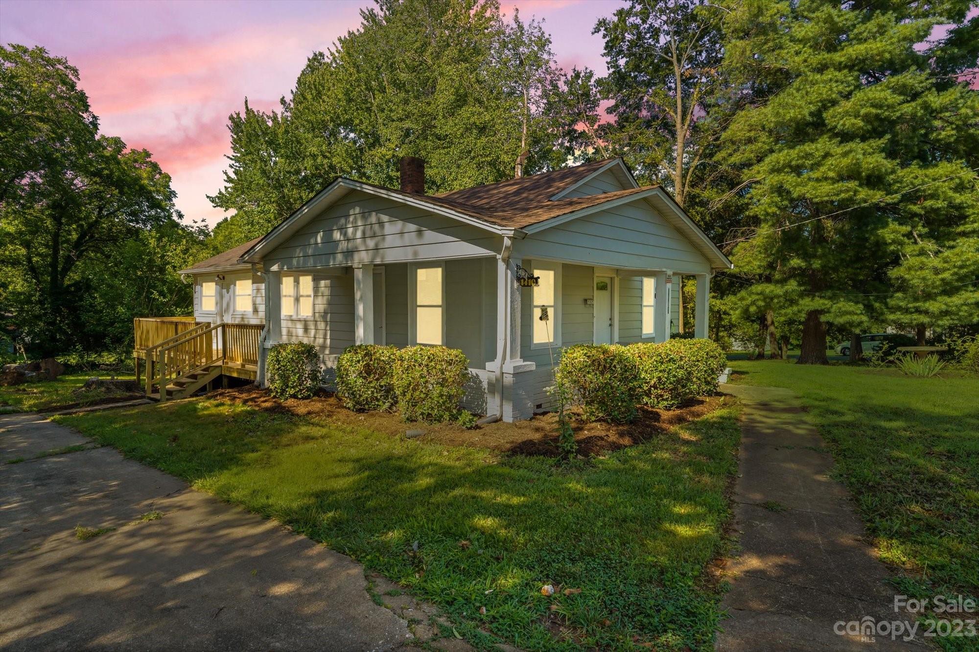 1410 14th Avenue NE Hickory NC 28601