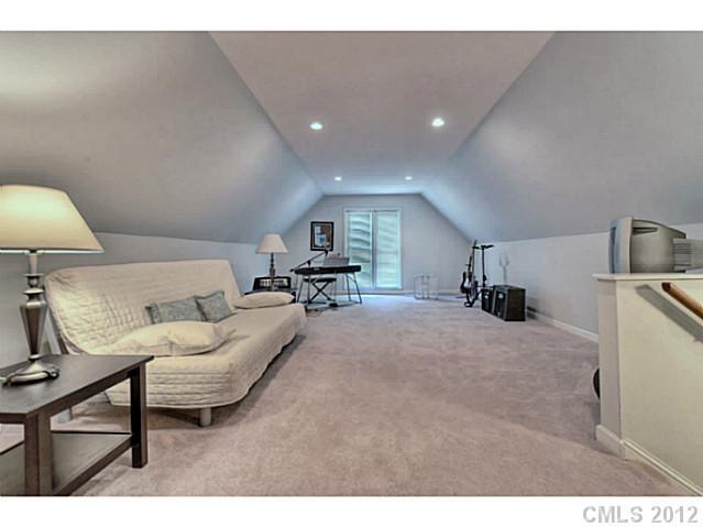 609 Bennington Place Charlotte NC 28211