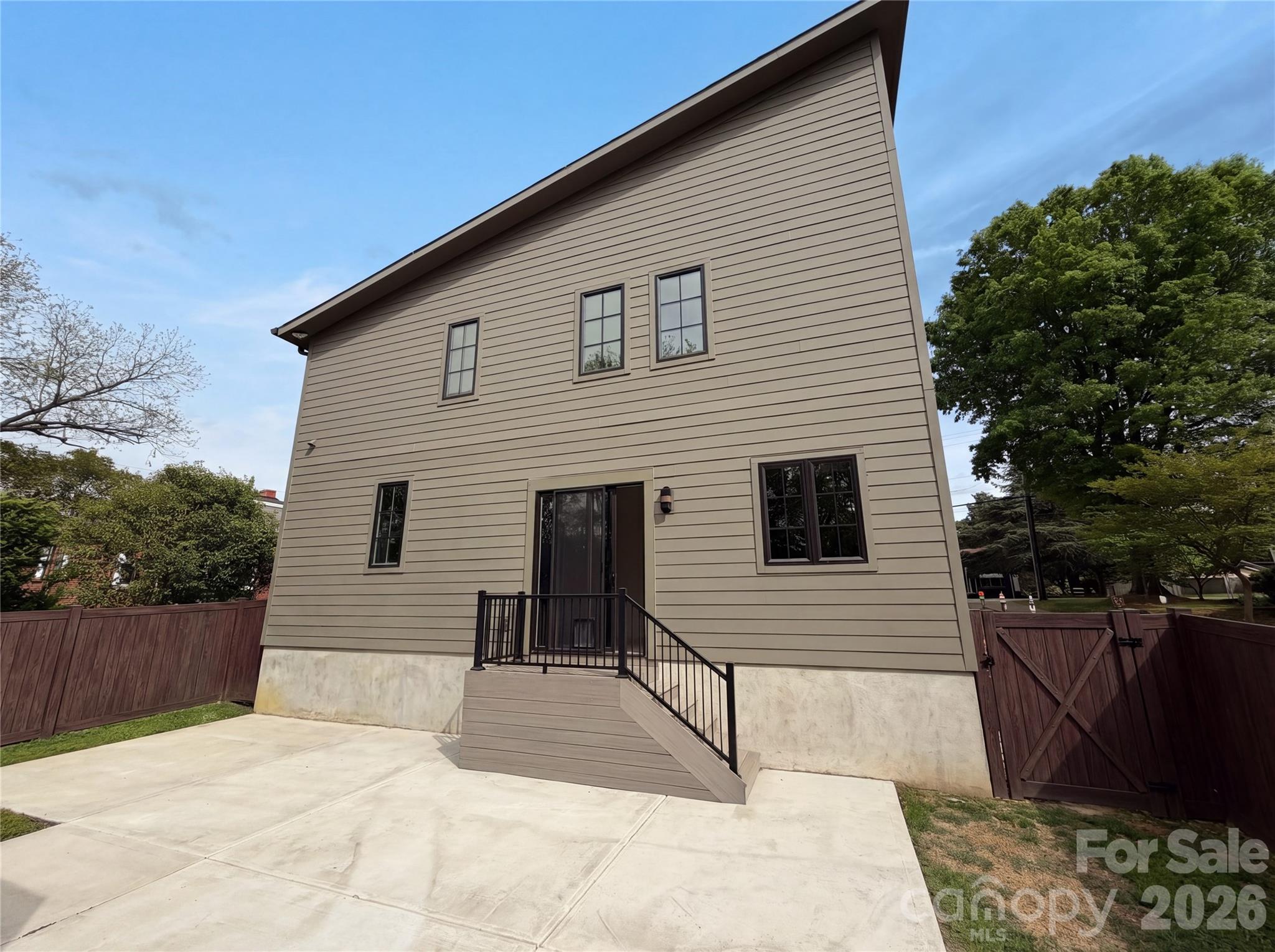 1609 Richland Drive Charlotte NC 28205