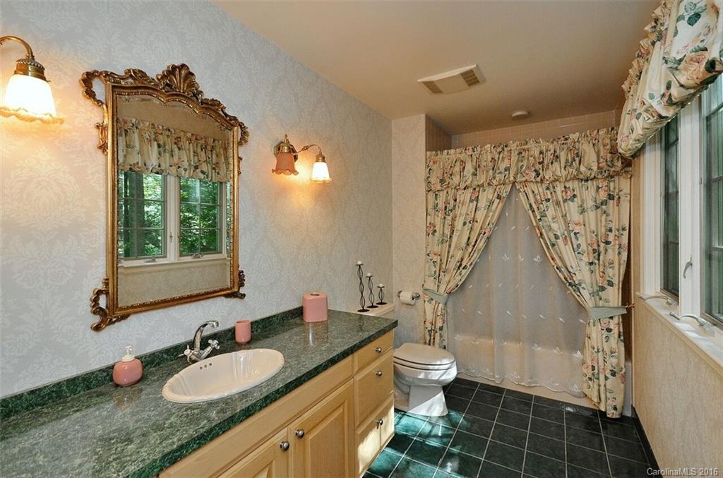 465 Lynn Cove Road Asheville NC 28804