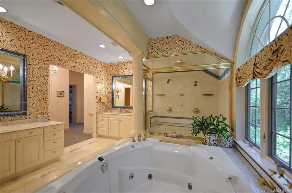 465 Lynn Cove Road Asheville NC 28804