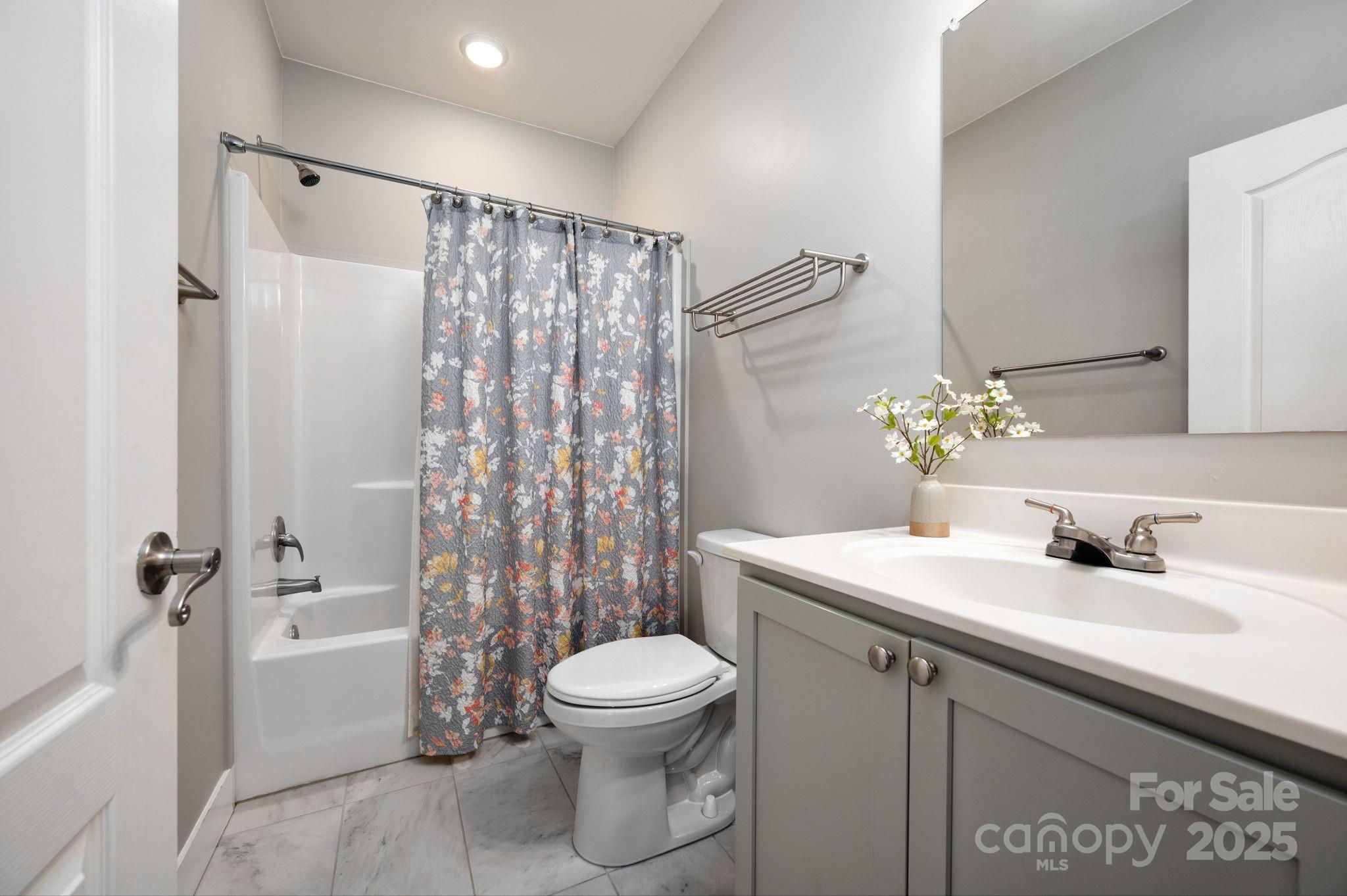 209 Patriots Drive Asheville NC 28805