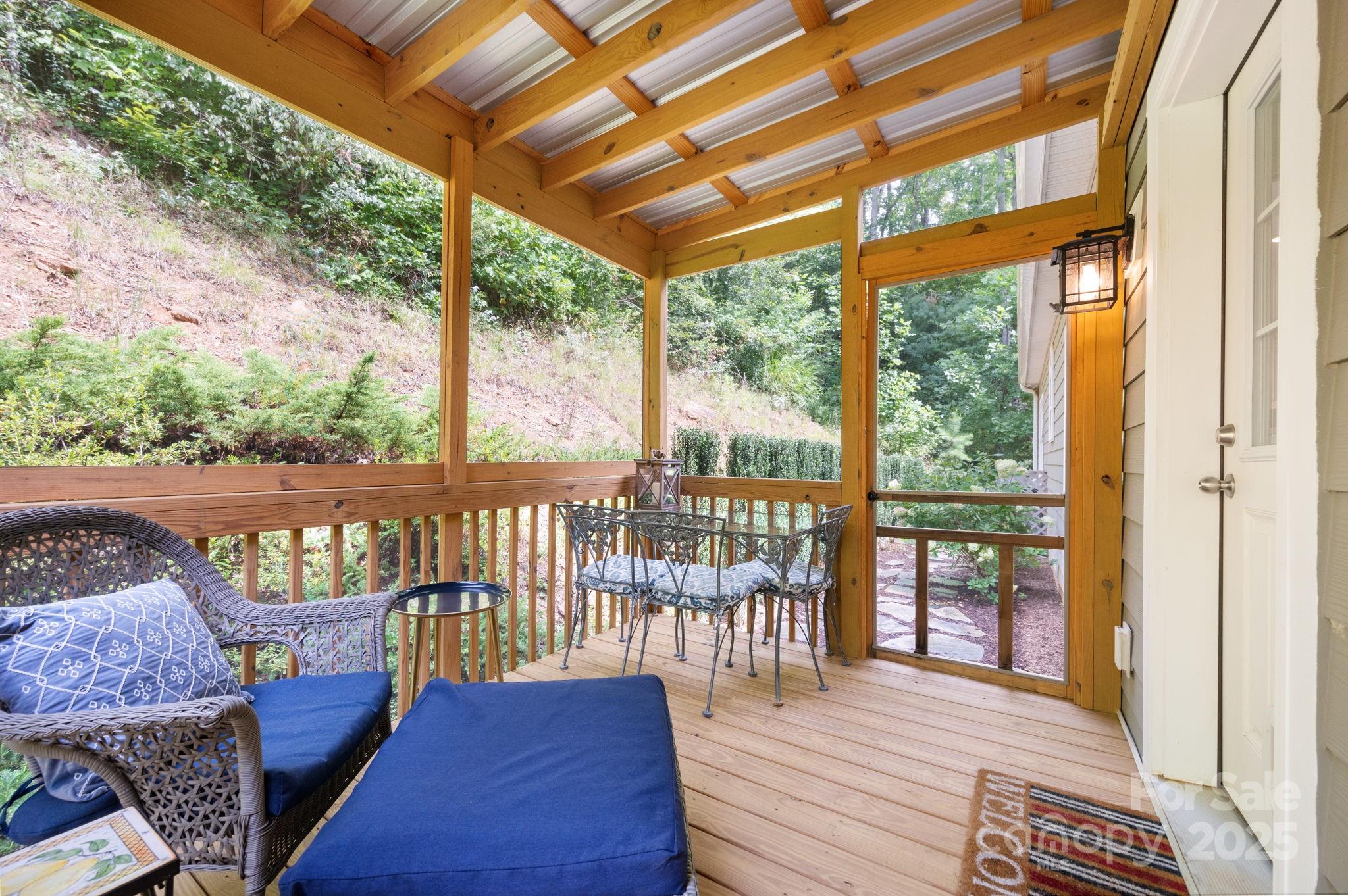 209 Patriots Drive Asheville NC 28805