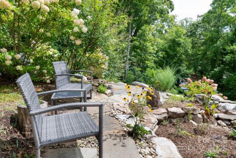 209 Patriots Drive Asheville NC 28805