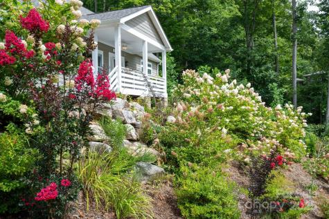 209 Patriots Drive Asheville NC 28805