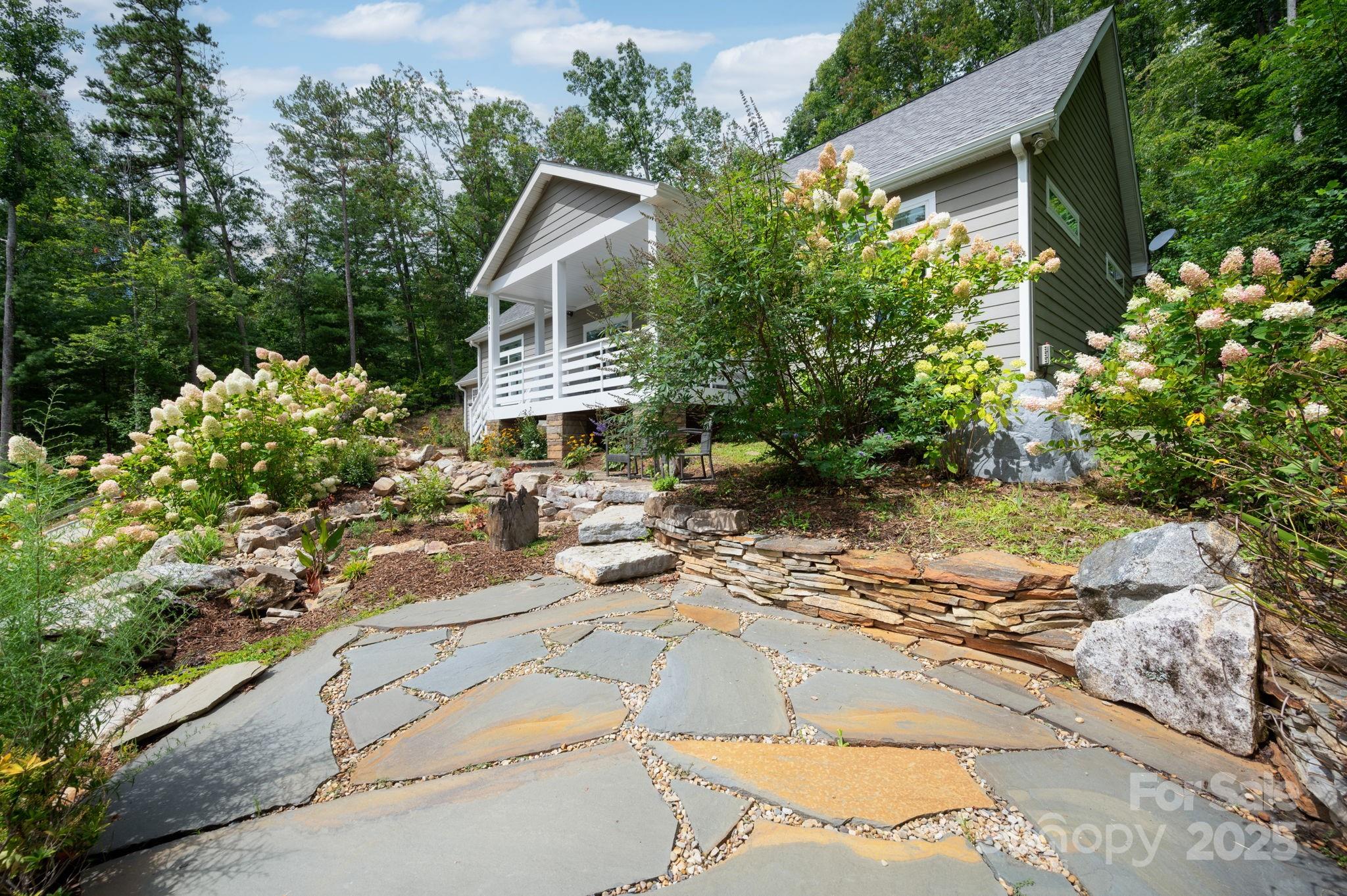 209 Patriots Drive Asheville NC 28805