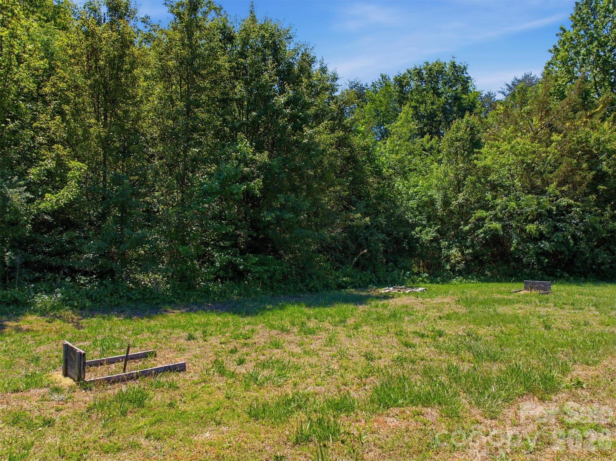 4240 Hickory Nut Ridge Road Hudson NC 28638