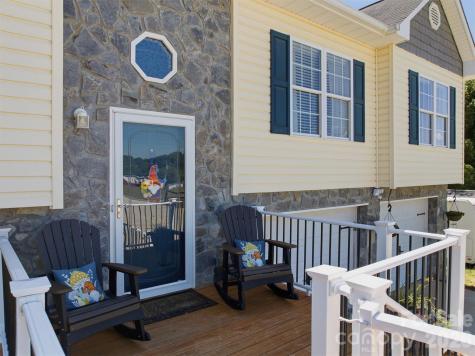 4240 Hickory Nut Ridge Road Hudson NC 28638
