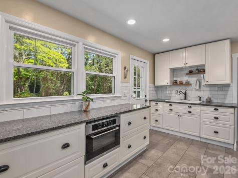 33 Pinehurst Road Asheville NC 28805