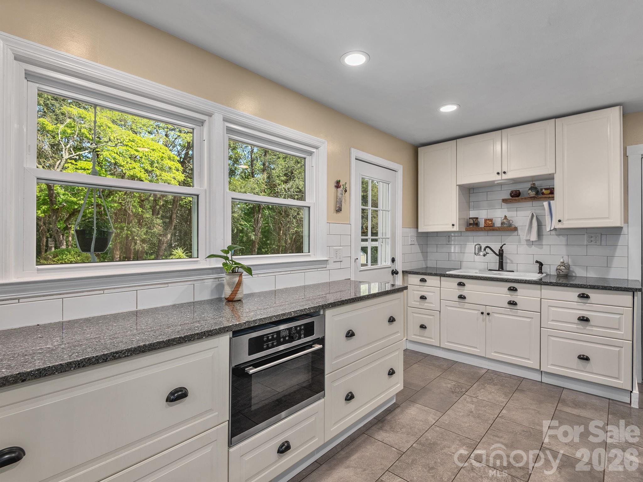 33 Pinehurst Road Asheville NC 28805
