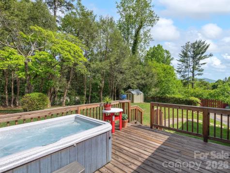 33 Pinehurst Road Asheville NC 28805