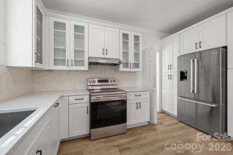 8512 Egerton Drive Charlotte NC 28277