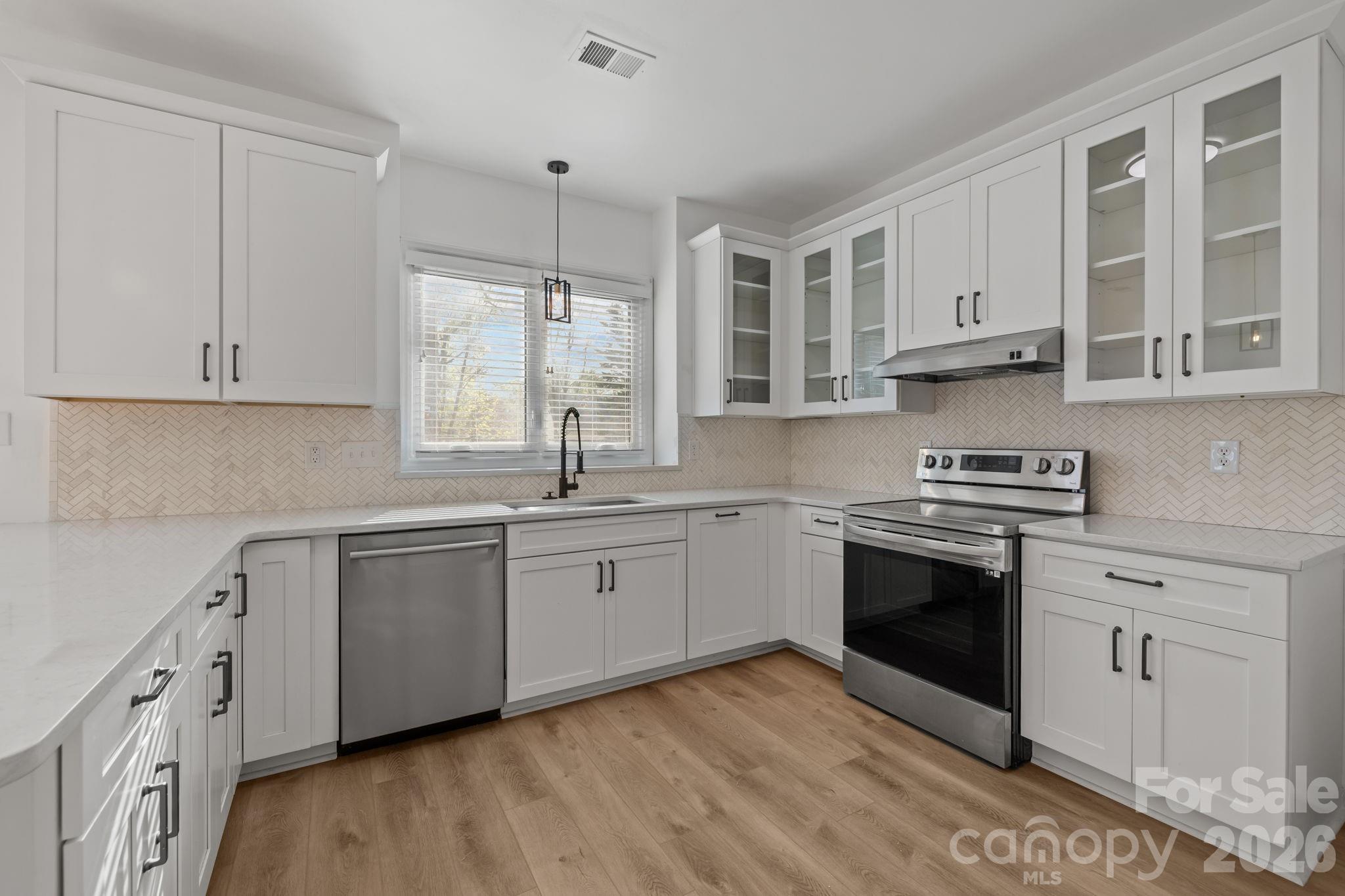 8512 Egerton Drive Charlotte NC 28277