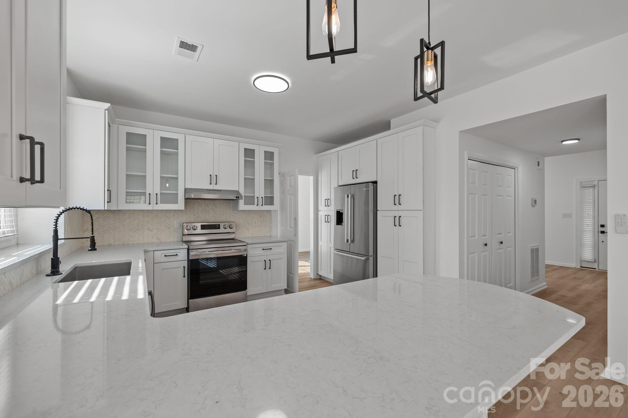 8512 Egerton Drive Charlotte NC 28277