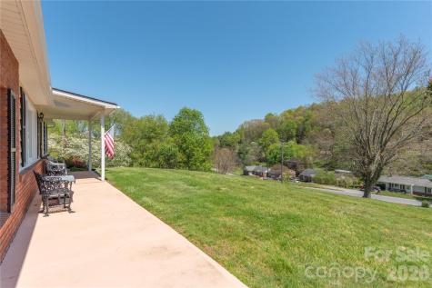 96 Tower Lane Waynesville NC 28786