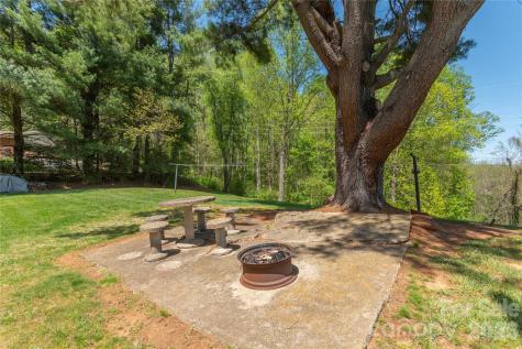 96 Tower Lane Waynesville NC 28786