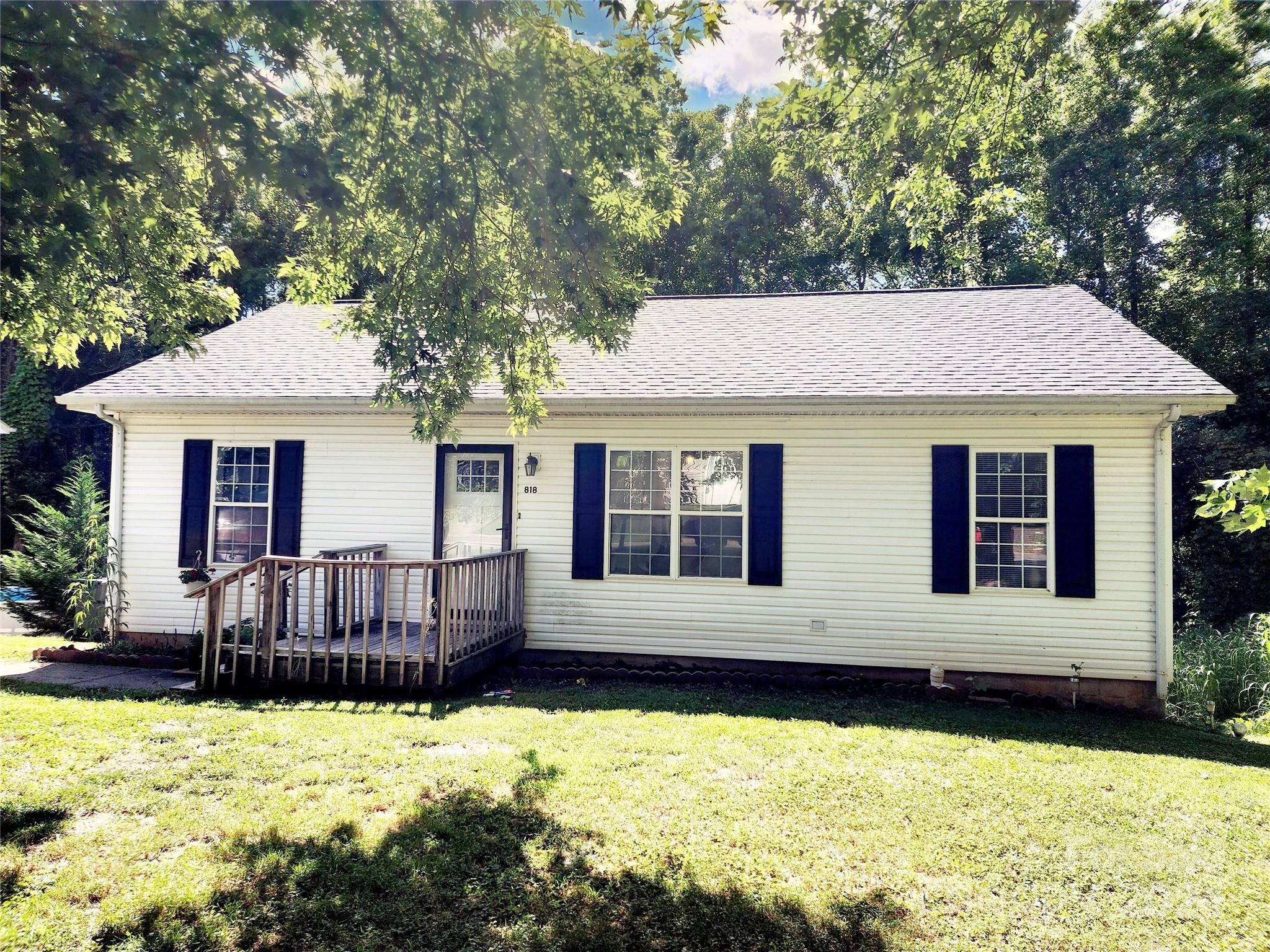 818 King Arthur Drive Gastonia NC 28056