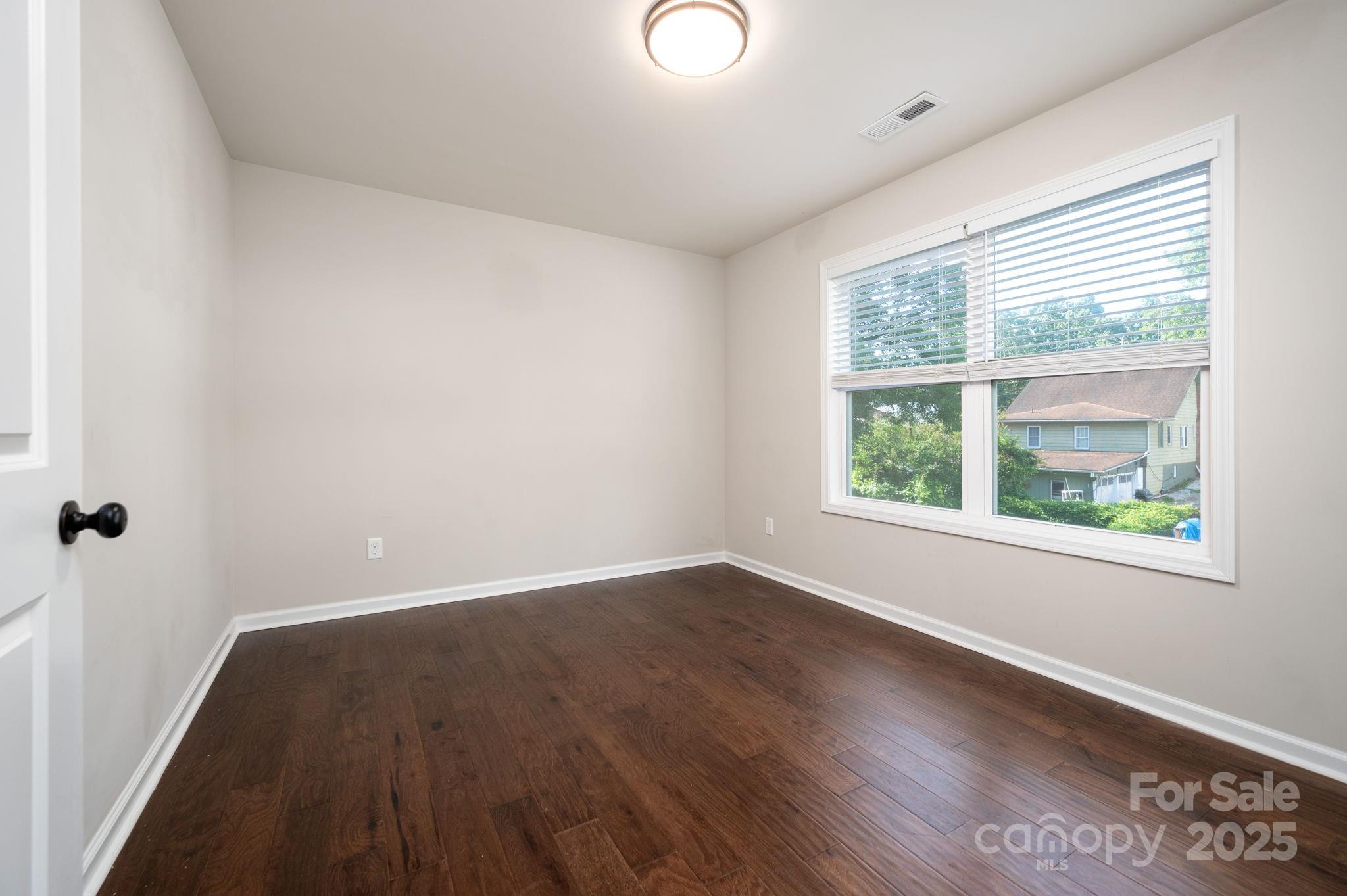 29 Fairview Avenue Asheville NC 28803