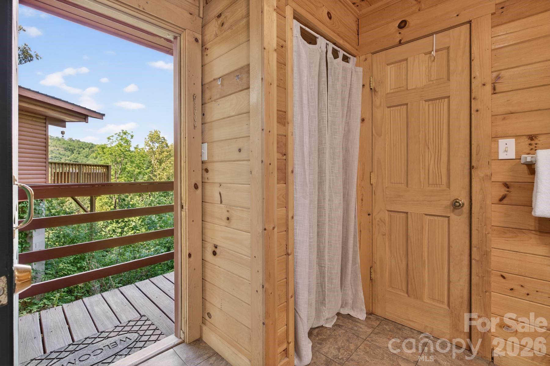 319 Blue Ridge Parkway Bryson City NC 28713