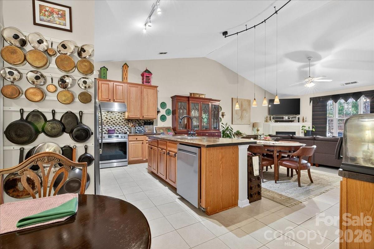 4412 Glenlea Commons Drive Charlotte NC 28216