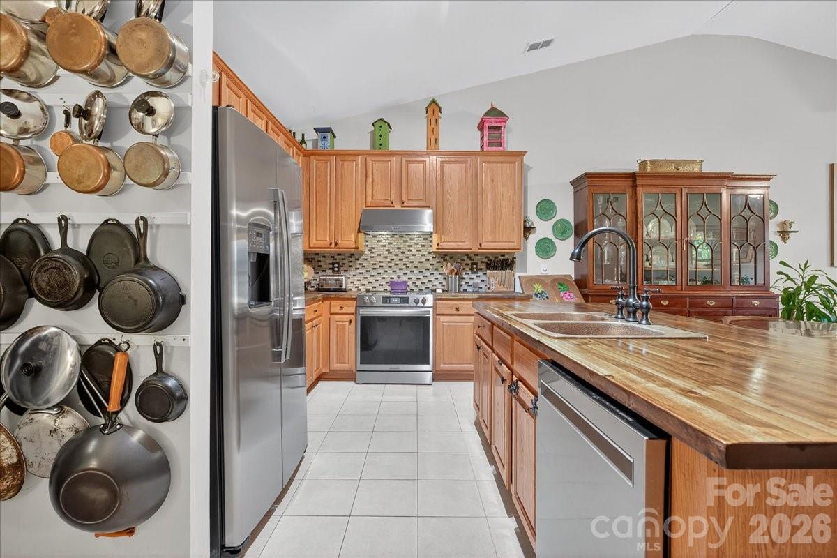 4412 Glenlea Commons Drive Charlotte NC 28216