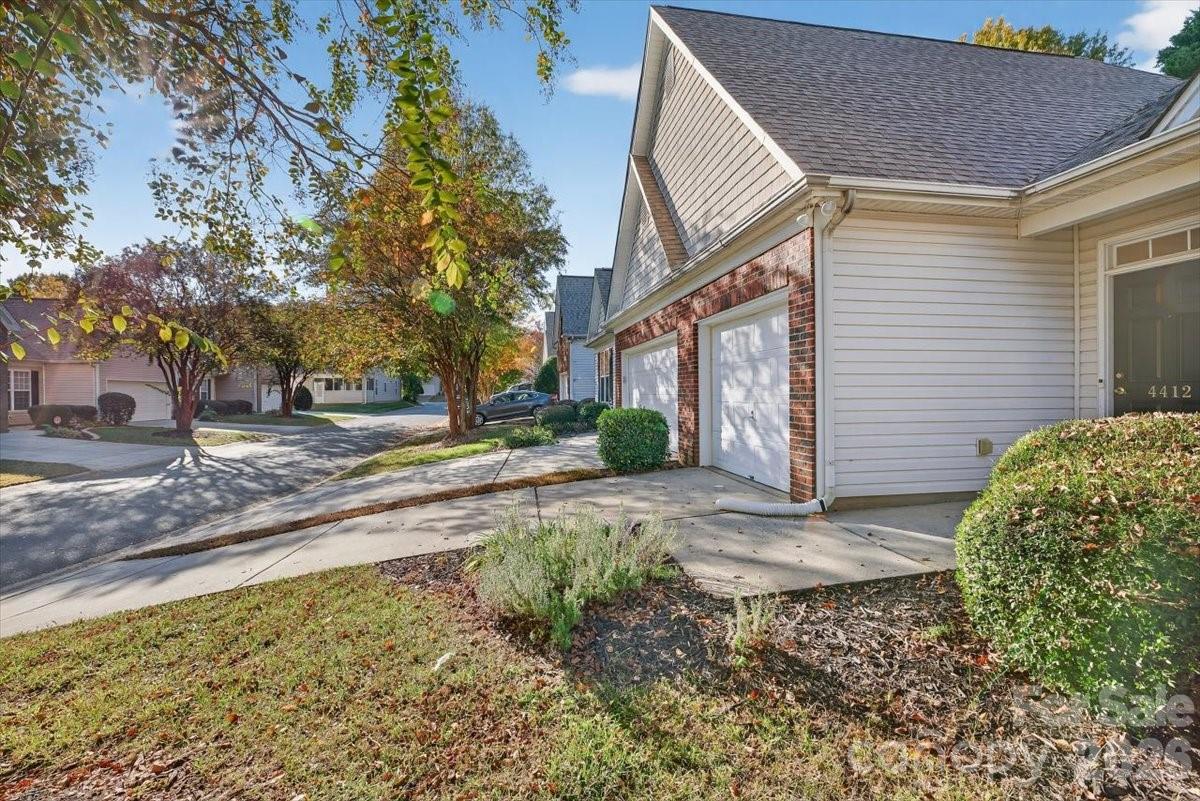 4412 Glenlea Commons Drive Charlotte NC 28216