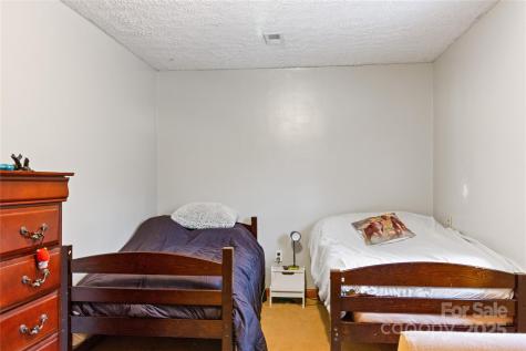 5668 Longbottom Road Hays NC 28635