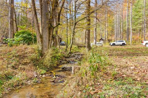 5668 Longbottom Road Hays NC 28635