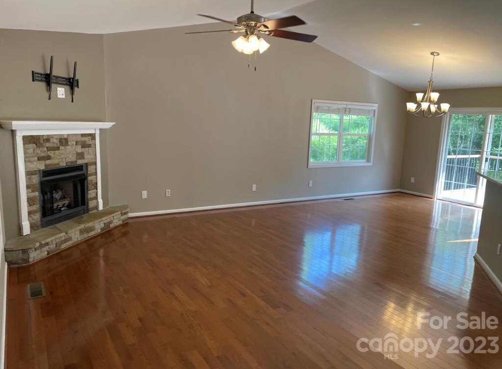 27 Evening Shade Drive Weaverville NC 28787