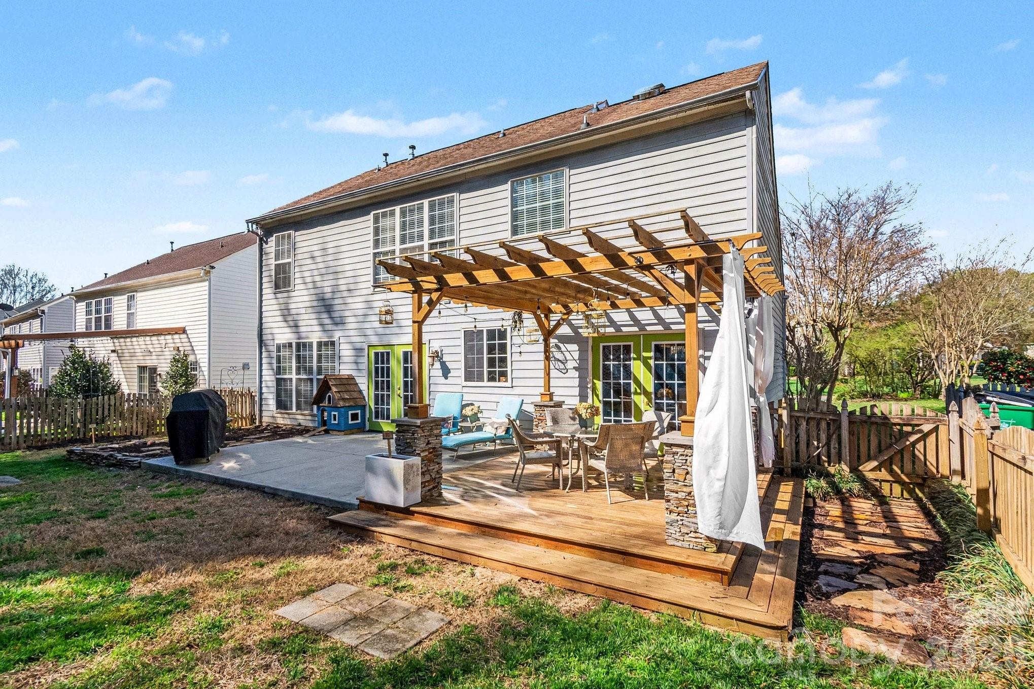 8842 Fieldcroft Drive Charlotte NC 28277