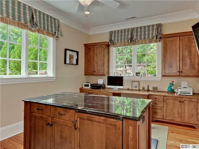 4824 Carmel Park Drive Charlotte NC 28226