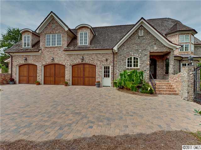 4824 Carmel Park Drive Charlotte NC 28226