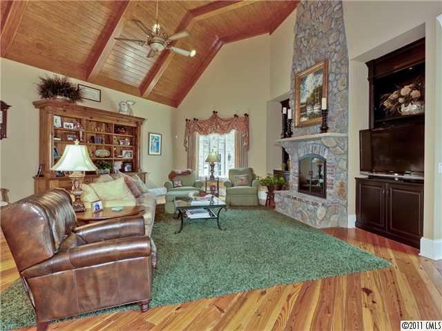 4824 Carmel Park Drive Charlotte NC 28226