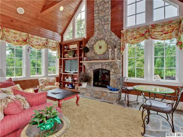 4824 Carmel Park Drive Charlotte NC 28226