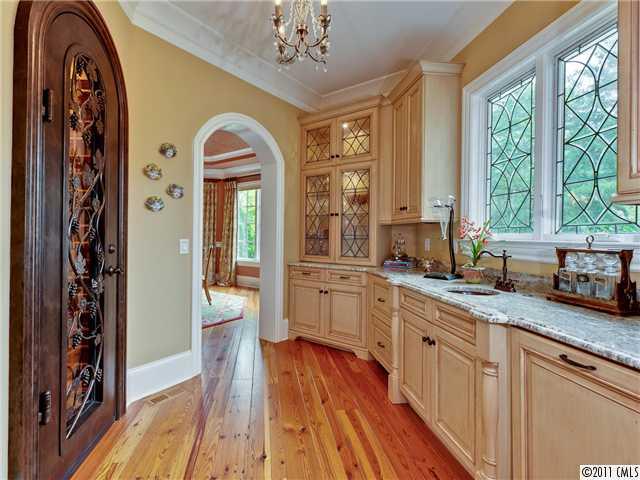 4824 Carmel Park Drive Charlotte NC 28226