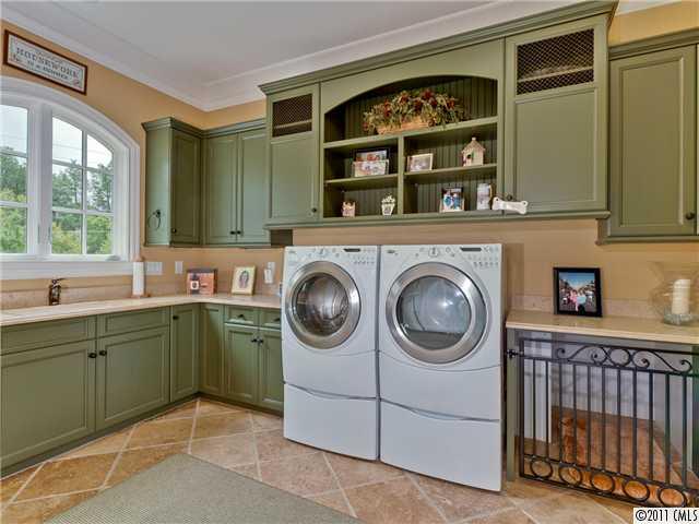 4824 Carmel Park Drive Charlotte NC 28226